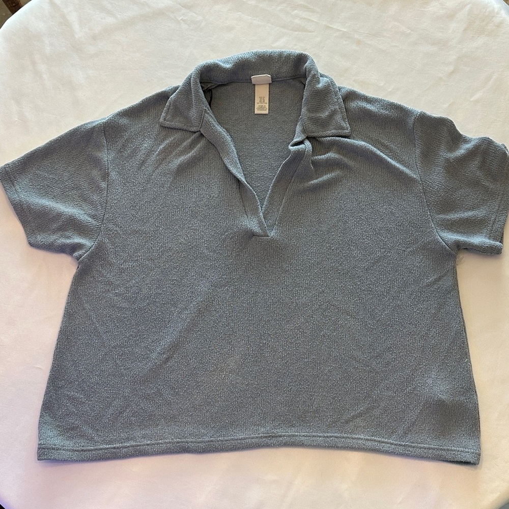 H&M Blue Collared Knit Top - Picture 2 of 6